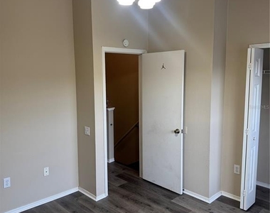 30059 Granda Hills Court - Photo Thumbnail 17