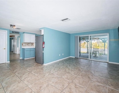 3627 Grayton Drive - Photo Thumbnail 10