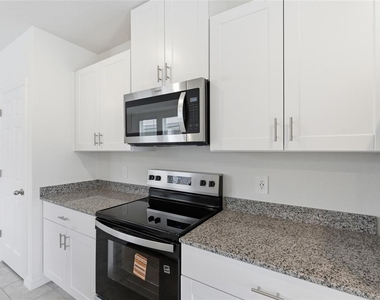 3912 Giorgio Drive - Photo Thumbnail 8
