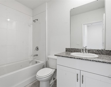 3912 Giorgio Drive - Photo Thumbnail 20
