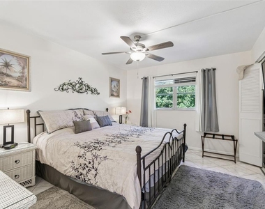 2750 E Bay Drive - Photo Thumbnail 15