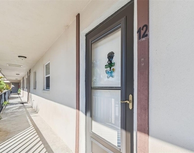 2750 E Bay Drive - Photo Thumbnail 3