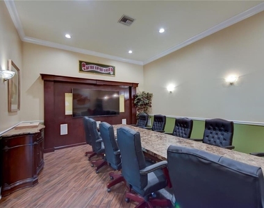 2407 Courtney Meadows Court - Photo Thumbnail 16