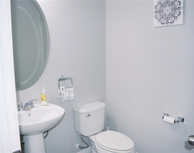 5639 Grand Sonata Avenue - Photo Thumbnail 11
