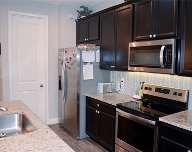 5639 Grand Sonata Avenue - Photo Thumbnail 3