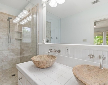 555 18th Avenue Ne - Photo Thumbnail 16