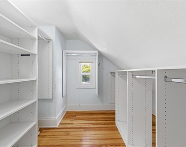 555 18th Avenue Ne - Photo Thumbnail 15