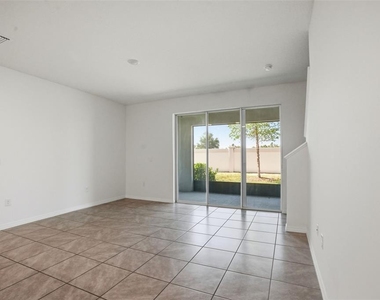 5267 Dragonfly Drive - Photo Thumbnail 8