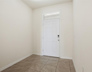 5267 Dragonfly Drive - Photo Thumbnail 4