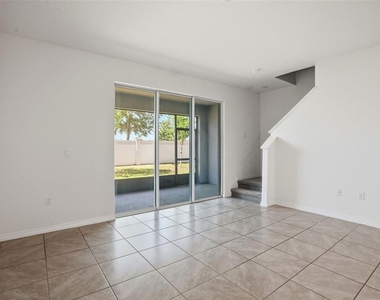 5267 Dragonfly Drive - Photo Thumbnail 10