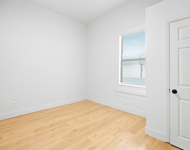 2006 E Columbus Drive - Photo Thumbnail 19