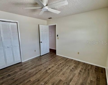 4174 Flying Fortress Avenue - Photo Thumbnail 20