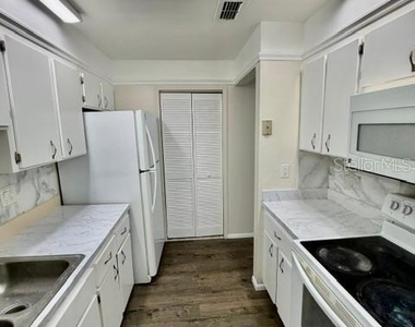 4174 Flying Fortress Avenue - Photo Thumbnail 11