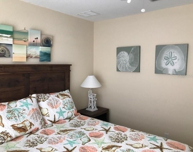 4010 Santa Maria Drive - Photo Thumbnail 6