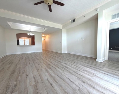 1210 Vaux Boulevard - Photo Thumbnail 5