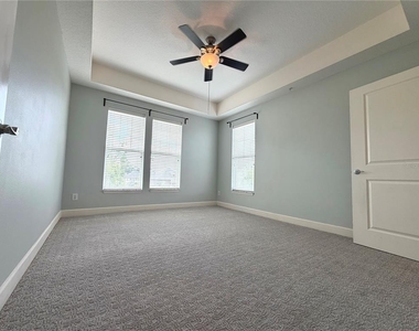 1210 Vaux Boulevard - Photo Thumbnail 9