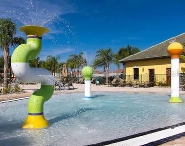 8977 Bismarck Palm Road - Photo Thumbnail 29