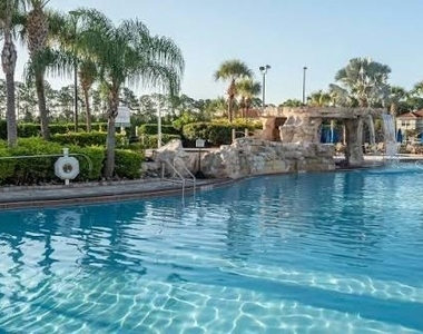 8977 Bismarck Palm Road - Photo Thumbnail 4