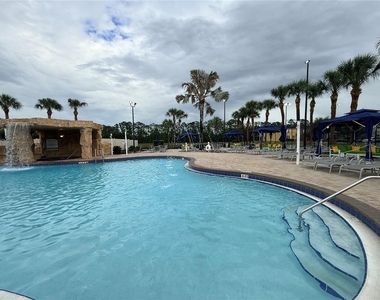 8977 Bismarck Palm Road - Photo Thumbnail 11