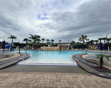 8977 Bismarck Palm Road - Photo Thumbnail 16