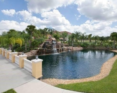 8977 Bismarck Palm Road - Photo Thumbnail 32