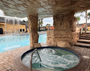 8977 Bismarck Palm Road - Photo Thumbnail 12