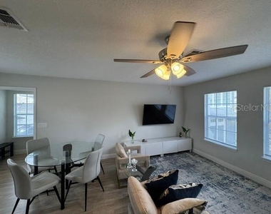 704 Honeysuckle Avenue - Photo Thumbnail 4
