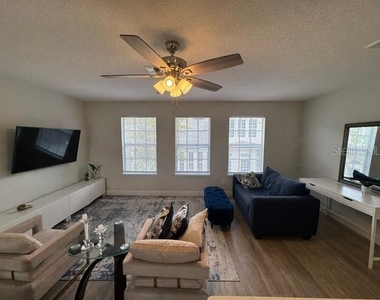 704 Honeysuckle Avenue - Photo Thumbnail 3