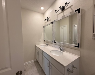 4497 Bluff Oak Loop - Photo Thumbnail 18