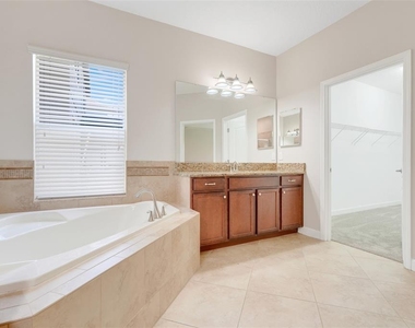 13272 Penshurst Lane - Photo Thumbnail 23