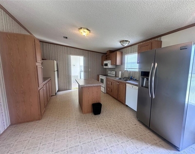 2982 N 6th Street - Photo Thumbnail 5