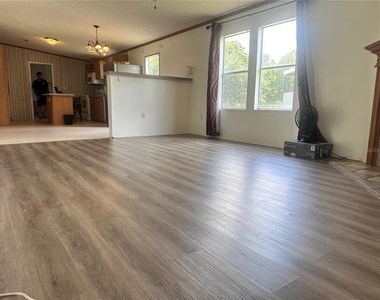 2982 N 6th Street - Photo Thumbnail 11