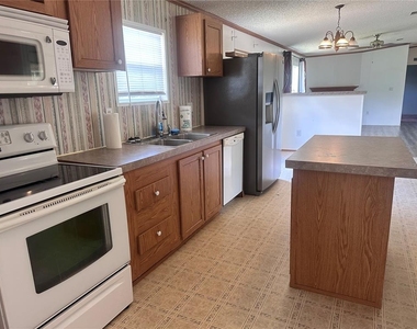 2982 N 6th Street - Photo Thumbnail 7
