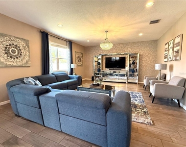 5608 Blowing Wind Place - Photo Thumbnail 7