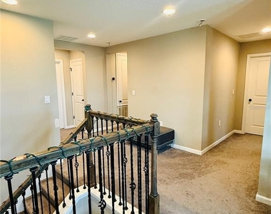 5608 Blowing Wind Place - Photo Thumbnail 12