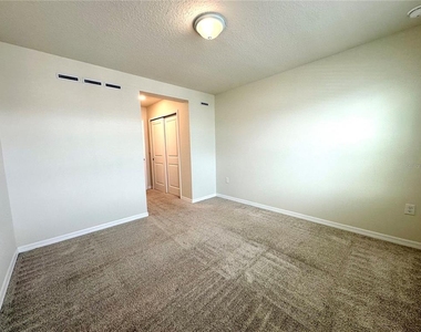 4574 Cypress Cay Way - Photo Thumbnail 13