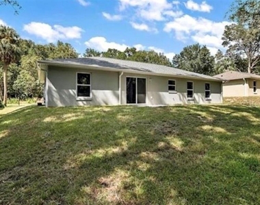 2920 Se 49th Place - Photo Thumbnail 11