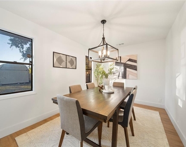 896 Talmadge Avenue Se - Photo Thumbnail 12