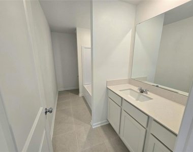 2733 Lookout Ridge Road - Photo Thumbnail 17