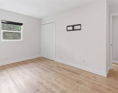 176 Lake Eva Drive - Photo Thumbnail 16
