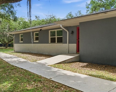 176 Lake Eva Drive - Photo Thumbnail 4