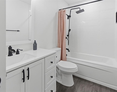 176 Lake Eva Drive - Photo Thumbnail 18