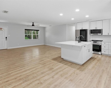 176 Lake Eva Drive - Photo Thumbnail 10