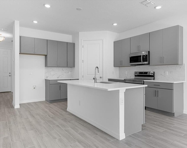 2306 Lancashire Street - Photo Thumbnail 30