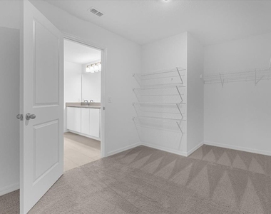 2306 Lancashire Street - Photo Thumbnail 15