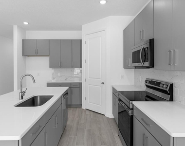 2306 Lancashire Street - Photo Thumbnail 31