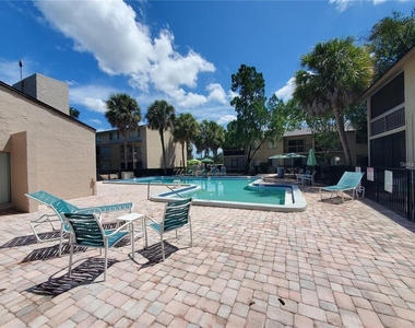 7516 Needle Leaf Place - Photo Thumbnail 16