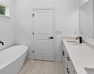 15028 Sw 25th Circle - Photo Thumbnail 15