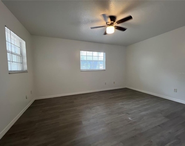 517 S Hyer Ave - Photo Thumbnail 5