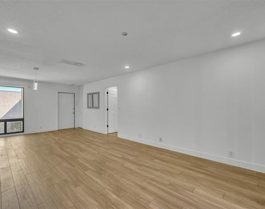 10 Sheoah Boulevard - Photo Thumbnail 9